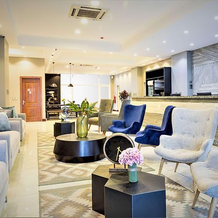 Nobile Hotel Estacion Central Сантьяго Екстер'єр фото