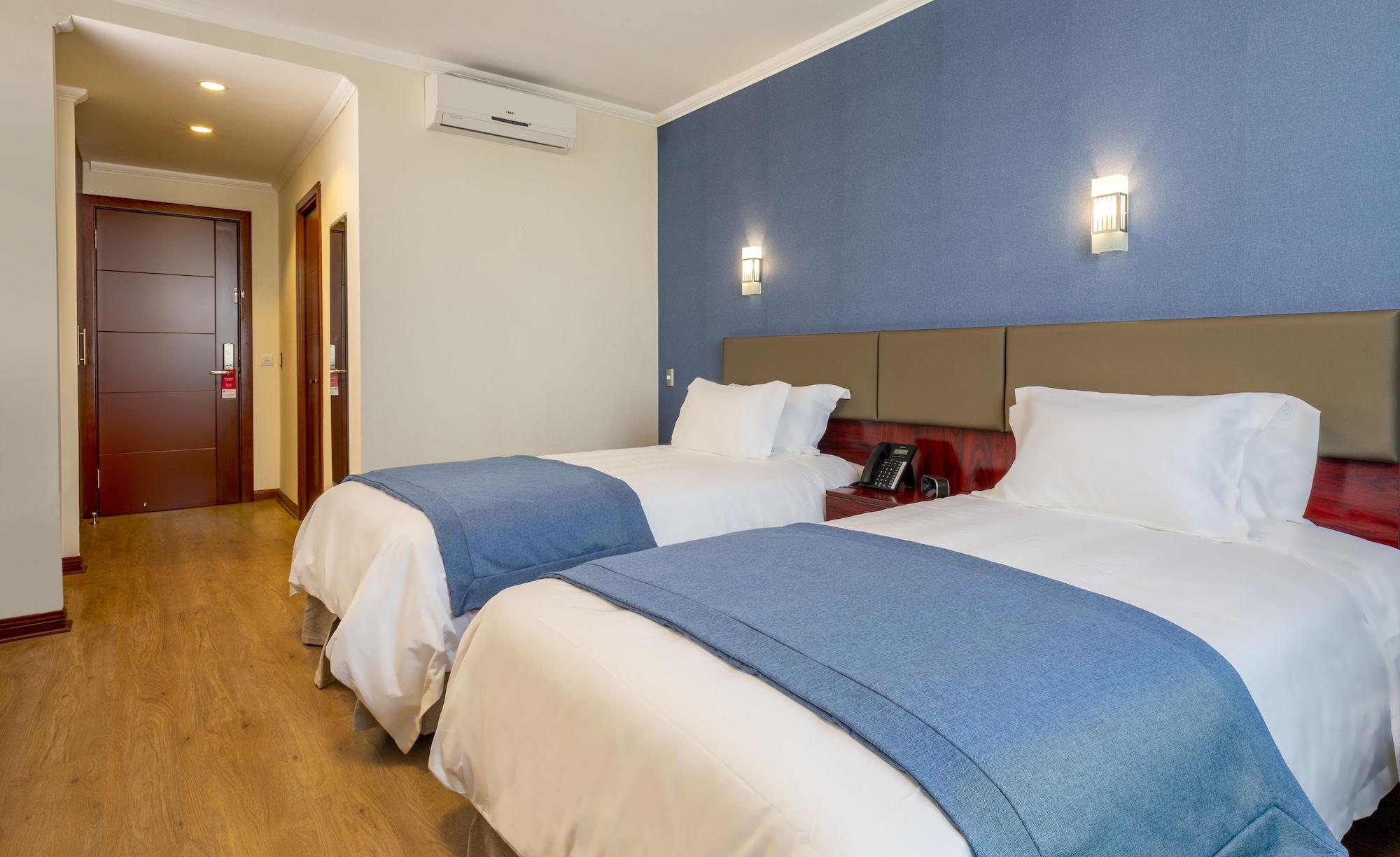 Nobile Hotel Estacion Central Сантьяго Екстер'єр фото