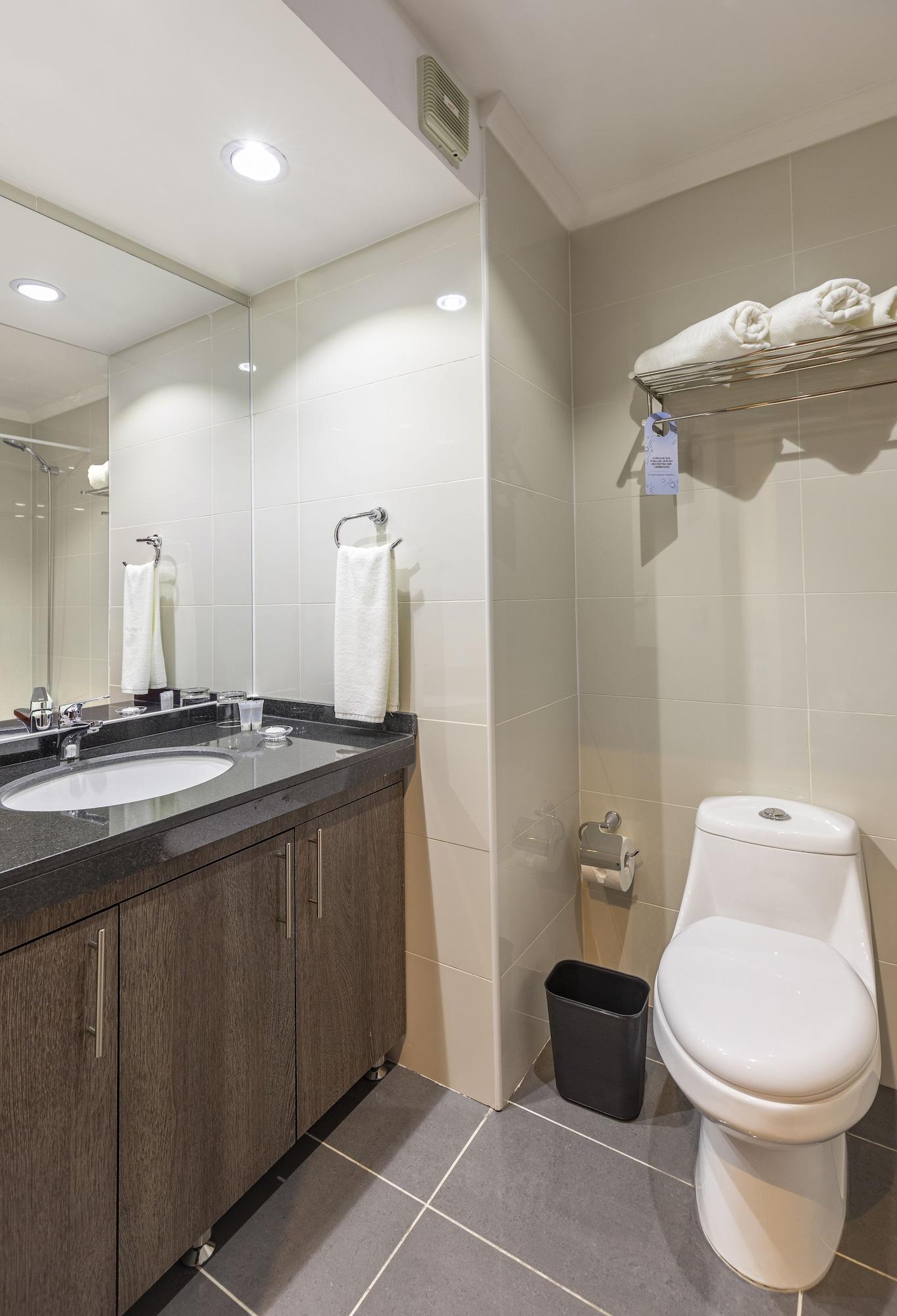 Nobile Hotel Estacion Central Сантьяго Екстер'єр фото