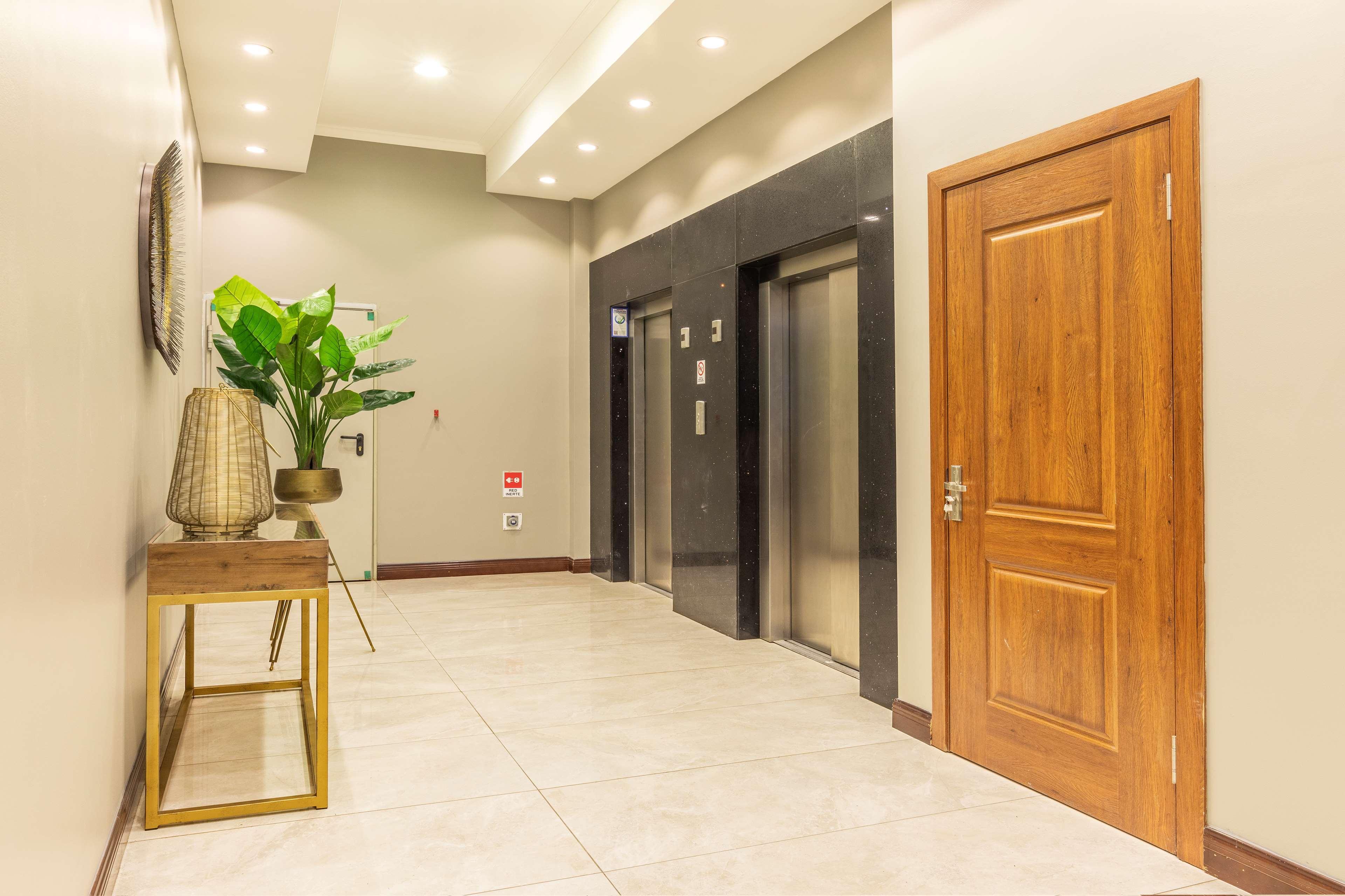 Nobile Hotel Estacion Central Сантьяго Екстер'єр фото